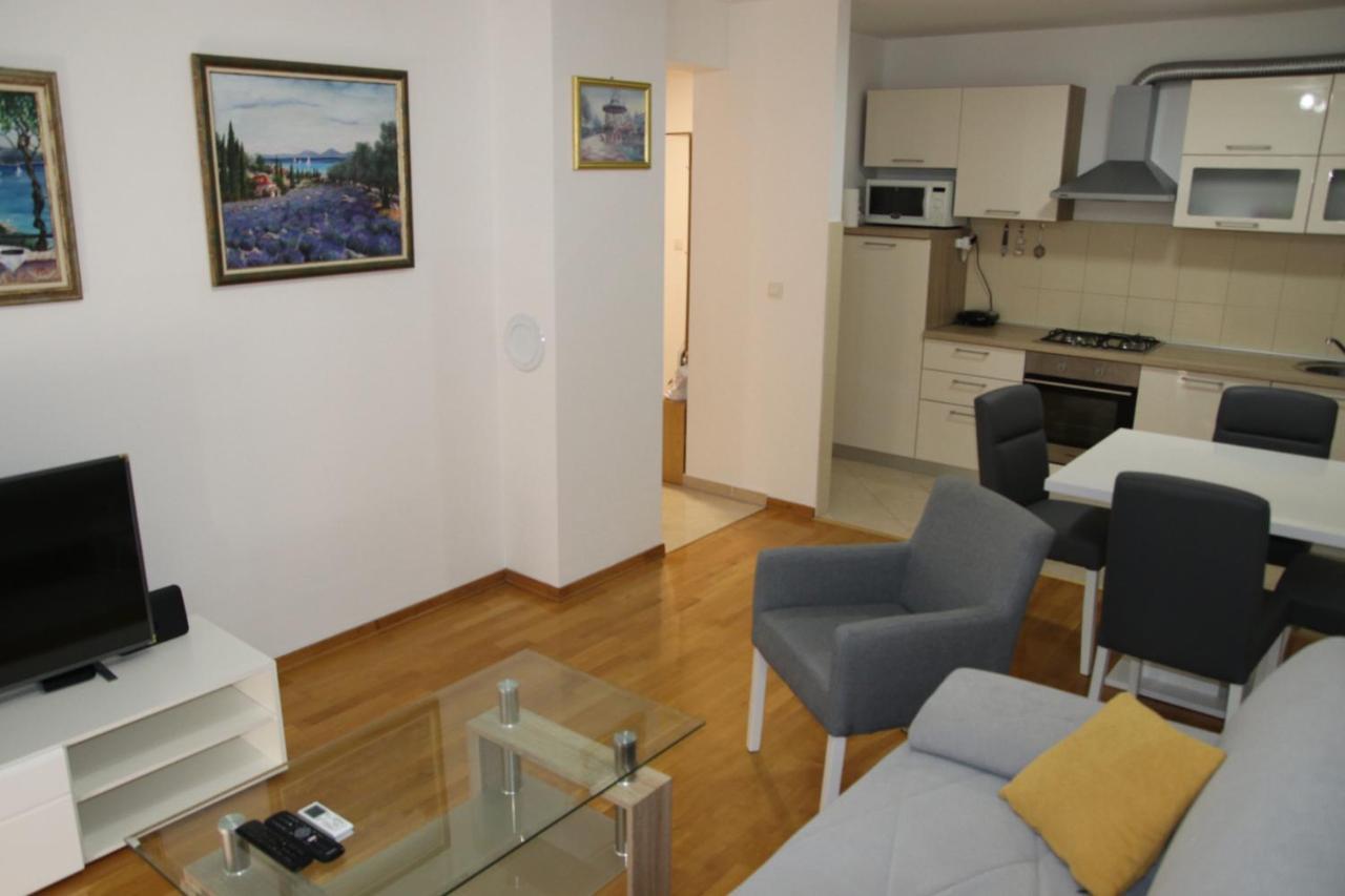 Apartment Pearl-Free Parking Makarska Eksteriør bilde